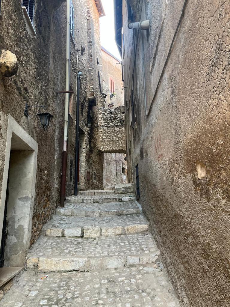 Antico Oratorio Dei Razza Daire Sermoneta Dış mekan fotoğraf